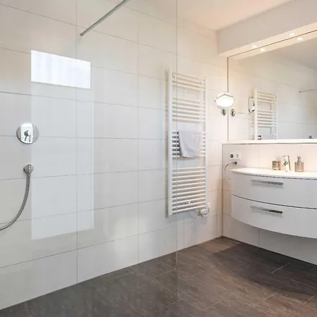 Lejlighed Terrassenwohnung 